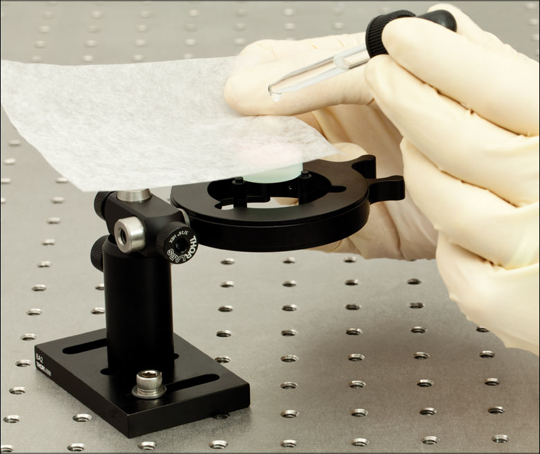 Как чистить фотографическую оптику?