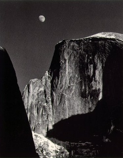 Ансель Адамс. Moon and half dome