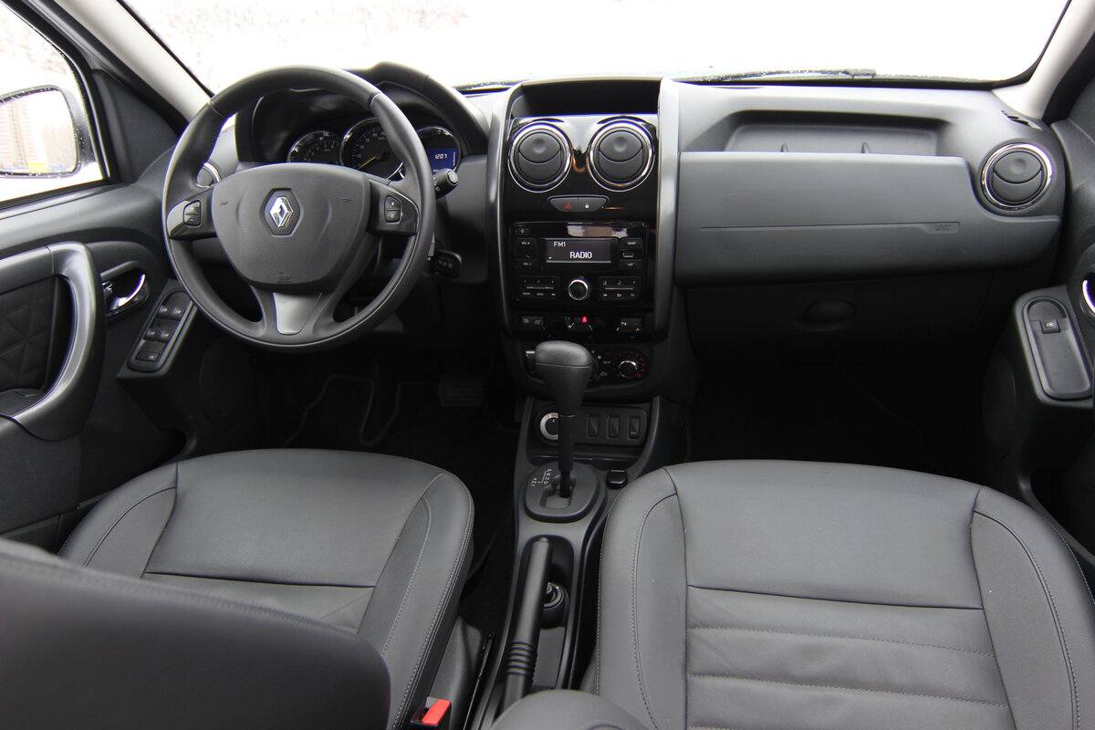 Рено дастер внутри салона: RENAULT Duster 2021 — фото в новом кузове ...