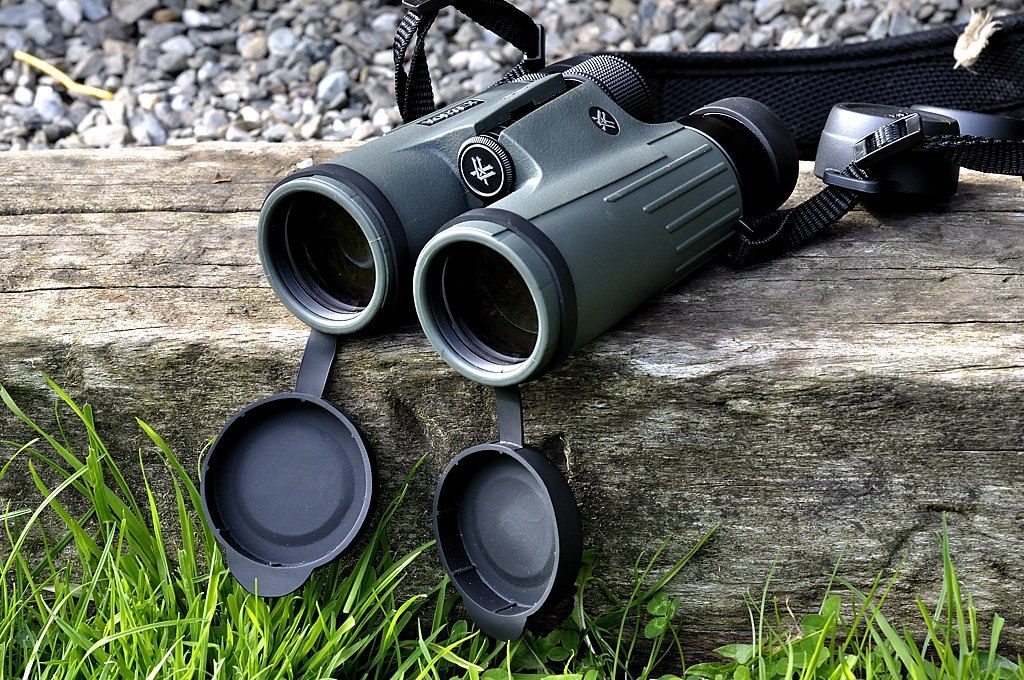 choose-binoculars