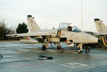 MM7133 - Italy - Air Force AMX International A-11 Ghibli